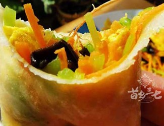 一卷春色，日月重光——三七春卷